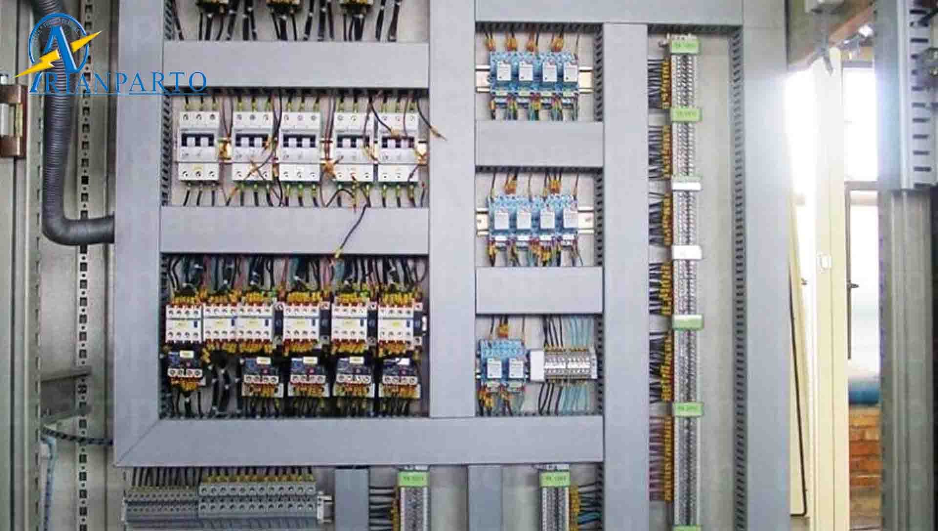 تفاوت تابلو برق ریتال و سیواکن به زبان ساده