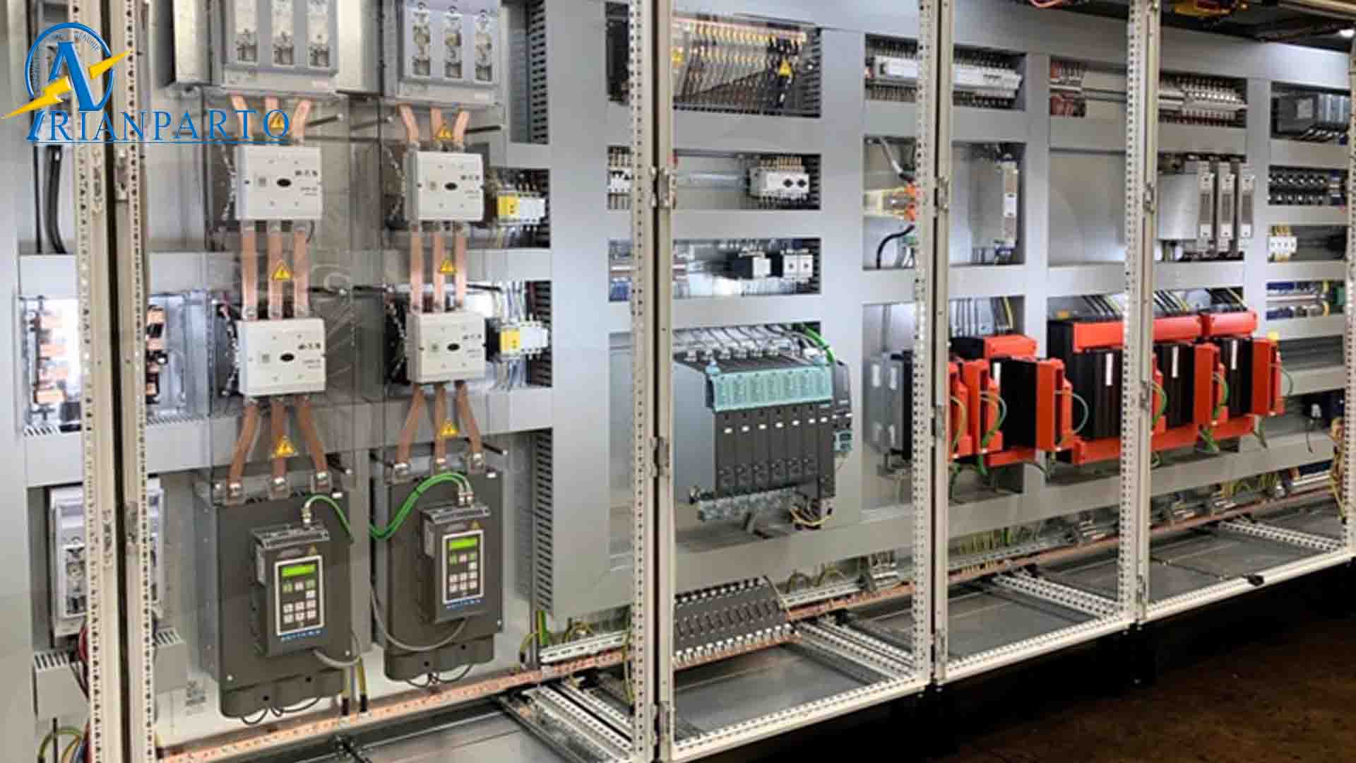 بررسی کارایی و قیمت انواع تابلو برق سه فاز صنعتی